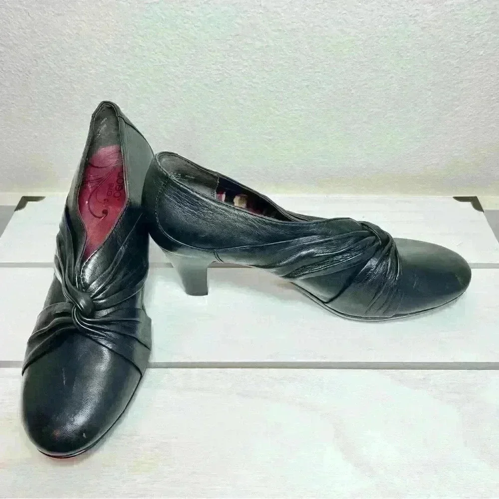 Abeo Women’s Black Leather Harlow Heel Size 6 1/2